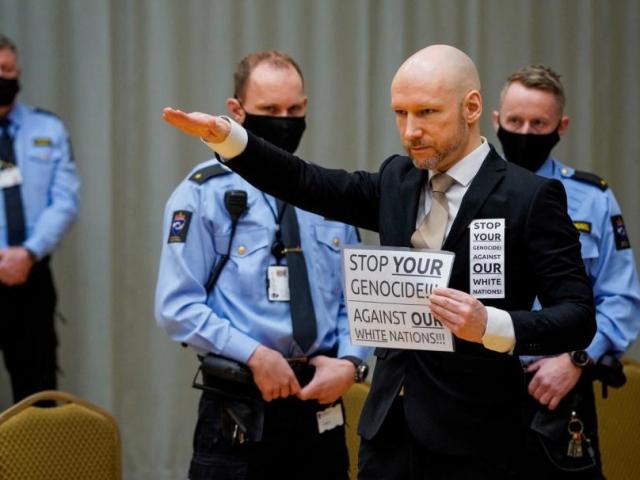 handy Foresight Hinder Anders Breivik, teroristul care a ucis 77 de oameni, cere să fie eliberat  după 10 ani de închisoare. La tribunal a făcut salutul nazist |  Observatornews.ro