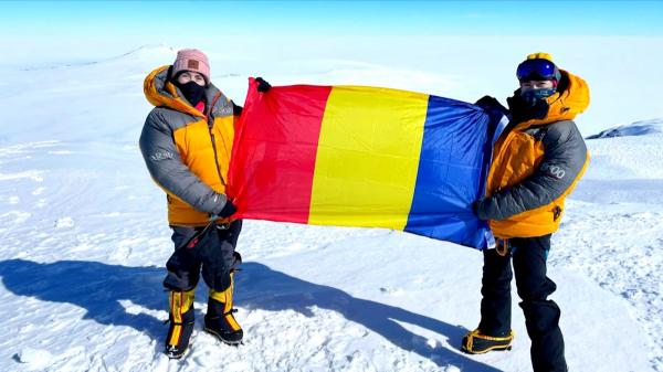 Două surori românce fac istorie în alpinism: Au urcat pe cele mai înalte vârfuri de pe fiecare continent