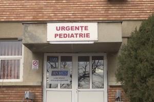 Doi copilași din Buzău, de 1 și 3 ani, au murit după ce părinții au refuzat internarea lor în spital. Micuții erau suspecţi de meningită