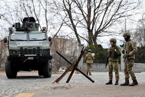 Armata rusă a intrat în Kiev: explozii şi împuşcături în tot oraşul. Ruşii ar plănui să încercuiască capitala şi să răstoarne guvernul