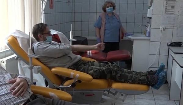 România donează sânge pentru Ucraina. Sute de persoane s-au prezentat la centrul de transfuzii din Oradea