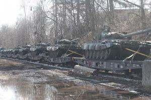 Prima țară NATO care a trimis tancuri în Ucraina. WSJ: Rusia nu a reușit să oprească transporturile militare zilnice din Polonia, România și Slovacia