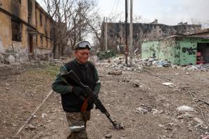 Acuzaţii de atac chimic la Mariupol. Batalionul Azov vorbește de o "substanță otrăvitoare de origine necunoscută"