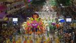 Carnavalul de la Rio a revenit după doi ani de pauză. Explozie de viaţă şi culoare pe străzile Braziliei