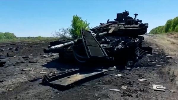 Ministerul britanic al Apărării: Cel puţin unul dintre cele mai moderne tancuri ruseşti, T-90M, a fost distrus în Ucraina