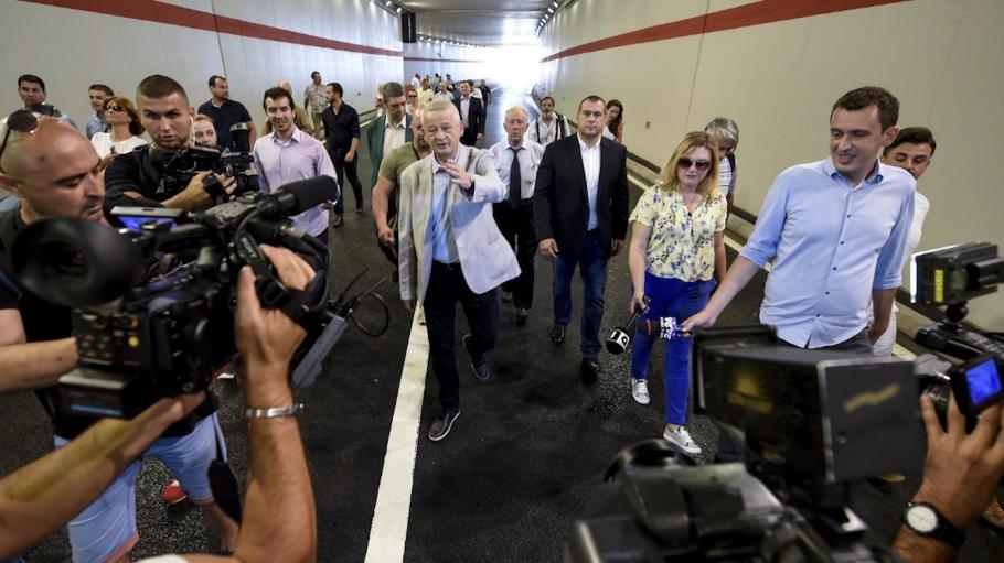 În ce ţară ar fi fugit Sorin Oprescu. Fostul primar poate executa numai o treime din pedeapsa de 10 ani şi 8 luni