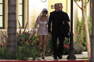 Kourtney Kardashian s-a căsătorit cu bateristul Travis Barker. Nunta a fost organizată în Portofino