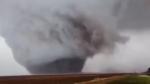 O super-tornadă a făcut prăpăd în Texas. Fenomenul extrem a băgat spaima în oameni. Rafalele de vânt au depăşit şi 120 de km/h