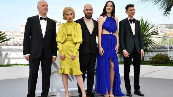 "Metronom", primul lungmetraj al lui Alexandru Belc, aplaudat la Festivalul de la Cannes şi apreciat de criticii străini