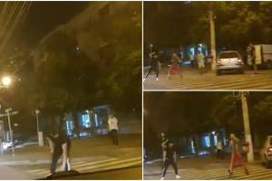 Trei bărbaţi s-au bătut pentru o fată pe o stradă în Galaţi. Un tânăr de 21 de ani a ajuns la spital