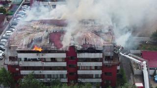 13 apartamente s-au făcut scrum în Popeşti Leordeni: incendiul ar fi pornit de la un locatar care voia să dea foc unui cub de viespi