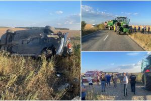 O familie întreagă a ajuns la spital, după ce un tractor a tăiat calea unei maşini, în Dâmboviţa. În autoturism se aflau şi doi copii