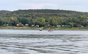 Căutările tânărului de 18 ani dispărut în Dunăre aseară, reluate azi dimineață. Băiatul a intrat să înoate și nu a mai ieșit
