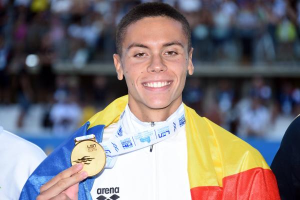 David Popovici, medalie de aur în finala de 200 m liber a Campionatului Mondial de înot pentru juniori din Peru