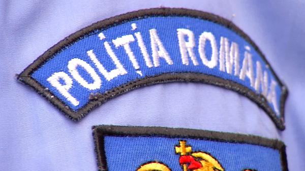 Zeci de români acuzaţi de pornografie infantilă, pedofilie sau trafic de minori. Escrocii pretindeau că sunt de la Poliţia Română şi cereau sume de bani