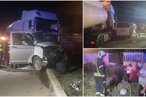 Un șofer ucrainean a intrat cu cisterna într-un microbuz plin cu pasageri, lângă Popești Leordeni. Opt oameni au ajuns la spital