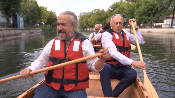 Visul lui Ivan Patzaichin prinde viaţă: cu canotca pe Dâmboviţa. Autorităţile locale caută soluţii ca râul să devină un pol al distracţiei