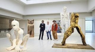 Brad Pitt a debutat ca sculptor, alături de muzicianul Nick Cave: "E o lume nouă şi prima noastră expunere". Lucrările, prezentate într-un muzeu din Finlanda
