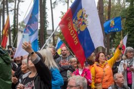 Gesturi extreme ale ruşilor după înrolarea forţată anunţată de Putin. Peste 260.000 de bărbaţi ar fi plecat din Rusia