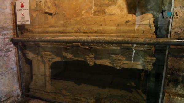 Mormântul original al Sfântului Nicolae, descoperit de arheologii turci. Confuzia creată de hoţi în secolul XI