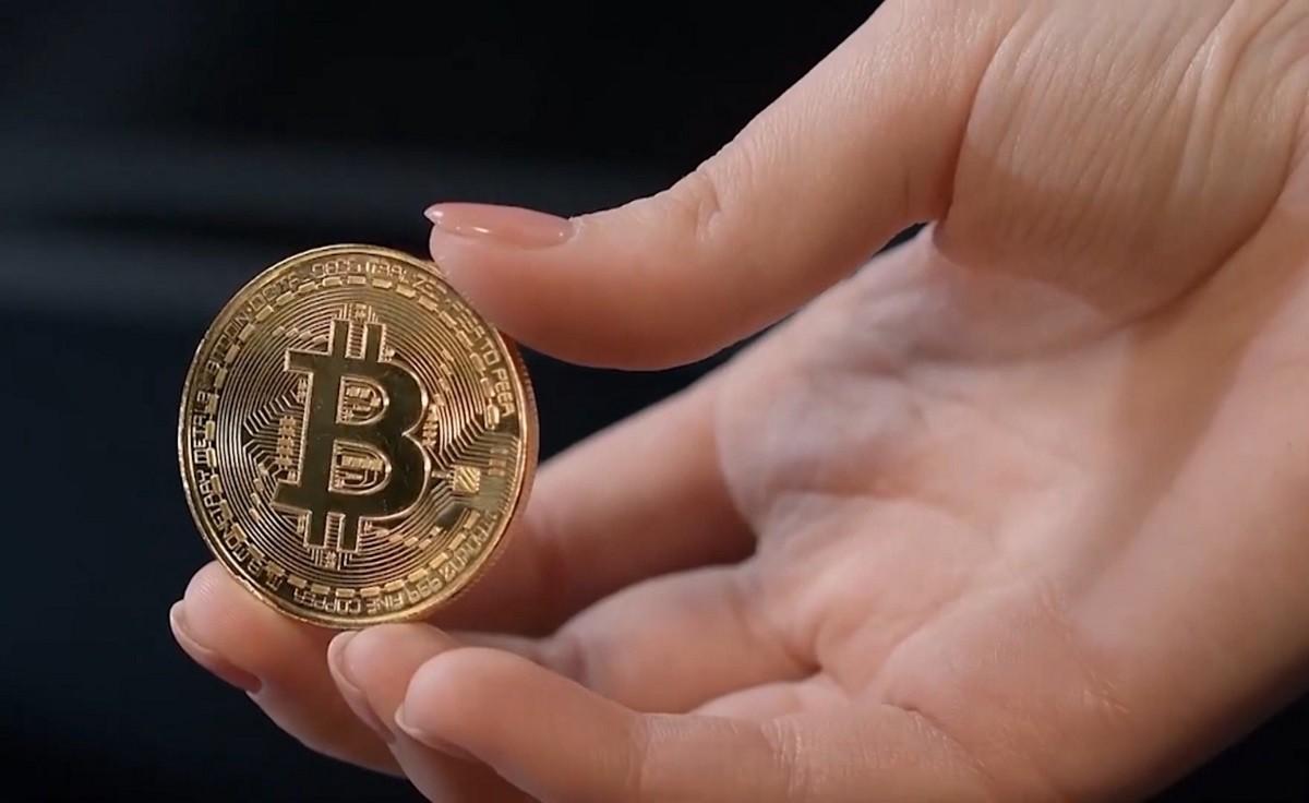 Cât au pierdut românii cu criptomonede după prabușirea Bitcoin: 