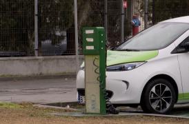 Maşinile ''verzi'', tot mai populare în rândul românilor. Peste 20% dintre vehiculele vândute în ultimele 10 luni sunt electrice sau hibrid