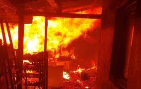Incendiu devastator în judeţul Arad. O gospodărie a fost făcută scrum de flăcări