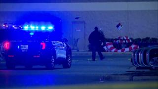 Managerul unui supermarket din SUA a împuşcat fatal şase angajaţi. Ce declaraţii au făcut colegii de muncă după atacul armat