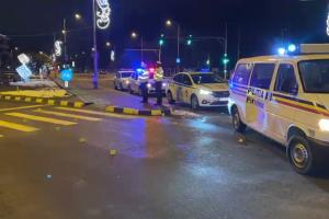 Un şofer din Suceava, oprit cu 23 de focuri de armă: poliţiştii au chemat mascaţii să-l scoată din maşină. Localnicii, treziţi din somn de împuşcături