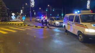 Un şofer din Suceava, oprit cu 23 de focuri de armă: poliţiştii au chemat mascaţii să-l scoată din maşină. Localnicii, treziţi din somn de împuşcături