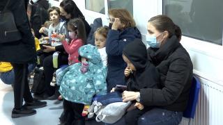Tripla epidemie fără precedent umple spitalele din România. 100.000 de cazuri noi în numai 7 zile