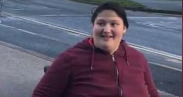 O mamă din Marea Britanie, acuzată de omor, după ce fiica ei a ajuns obeză. Femeia i-ar fi permis să mănânce prea mult
