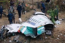 "Am văzut cum se prăbuşeşte, m-am gândit că o să mor". Imagini dramatice, surprinse în avionul căzut în Nepal: tragedia, văzută prin ochii unui martor
