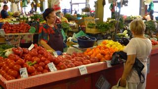 În cât timp scade preţul legumelor în România. Oamenii mai au de aşteptat ieftinirile