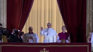 Papa Francis aniversează 10 ani în fruntea Bisericii Catolice. Suveranul Pontif vorbește despre revizuirea practicii celibatului la preoţi