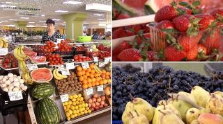 Care sunt fructele și legumele cu cele mai multe pesticide: "Sunt unse cu fel de fel de chestii. Fuge apa de pe ele"