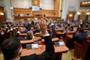 Prag de 250.000 de lei pentru abuzul în serviciu, adoptat în Senat. "Iohannis şi Predoiu desăvârşesc ce a început în 2017 Dragnea"