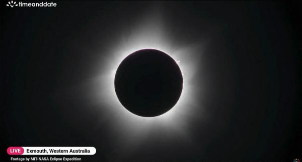 Imagini spectaculoase cu eclipsa solară hibridă, vizibilă în nord-vestul Australiei. Fenomenul rar va mai apărea în anul 2164