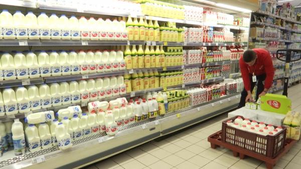 Lapte cu 20% mai ieftin de la 1 mai: realitatea din magazine. "Aşa se întâmplă în business"