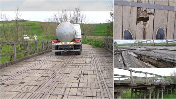 Un pod pe cale să se prăbuşească pune în pericol viaţa şoferilor din Botoşani. Un microbuz şcolar circulă zilnic pe podul şubred