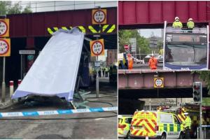Autobuz plin cu pasageri, strivit în Glasgow. Plafonul a zburat după ce vehiculul supraetajat s-a izbit de un pod feroviar