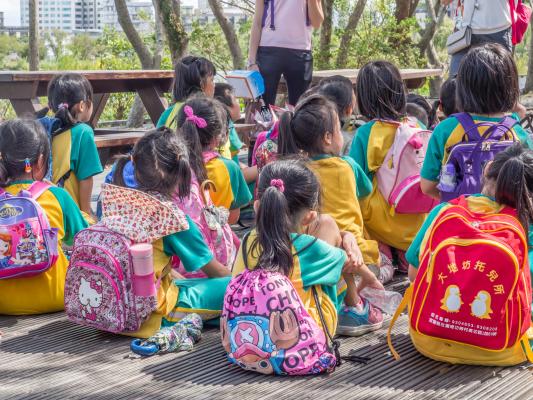 Preşcolari drogaţi de educatori. Opt copii au fost testaţi pozitiv pentru medicamente psihoactive, la o grădiniţă din Taiwan