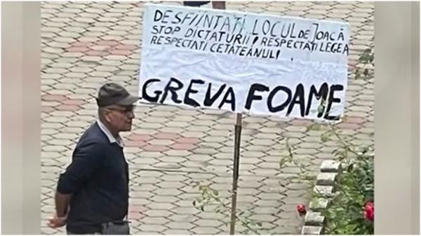 Un pensionar din Târnăveni a intrat în greva foamei, deranjat de zgomotul făcut de copiii dintr-un parc. Vrea ca locul de joacă să fie desființat