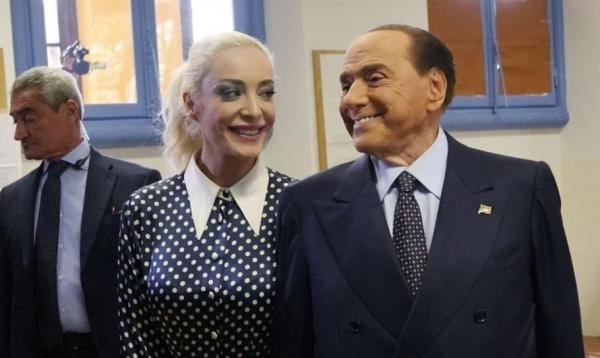 Testamentul lui Silvio Berlusconi: cum şi-a împărţit averea fabuloasă şi câţi bani îi lasă ultimei sale iubite, Marta Fascina