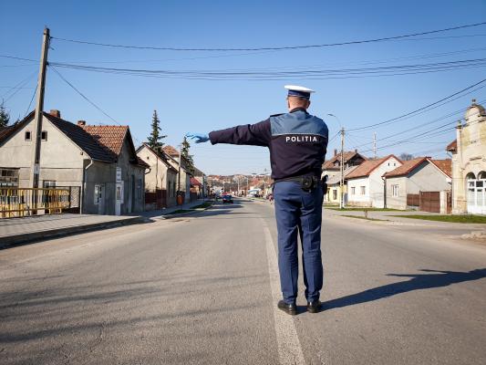 Doi nemțeni au dat de necaz în Suceava, după un control de rutină în trafic. Ce aveau în mașină