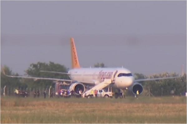 Alarmă falsă aseară pe Aeroportul Otopeni. În avionul din Turcia care a oprit de urgenţă în Bucureşti nu se afla nicio bombă