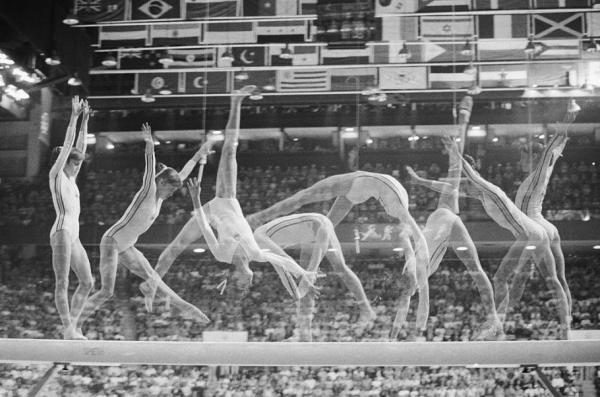 Acum 47 de ani, Nadia Comăneci a scris istorie. Pe 18 iulie 1976 la Montreal, a devenit prima gimnastică din lume care a obţinut nota 10