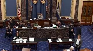 SUA au evitat un blocaj guvernamental. Congresul a votat, în ultimul moment, finanțarea pe termen scurt, dar dispar fondurile pentru Ucraina