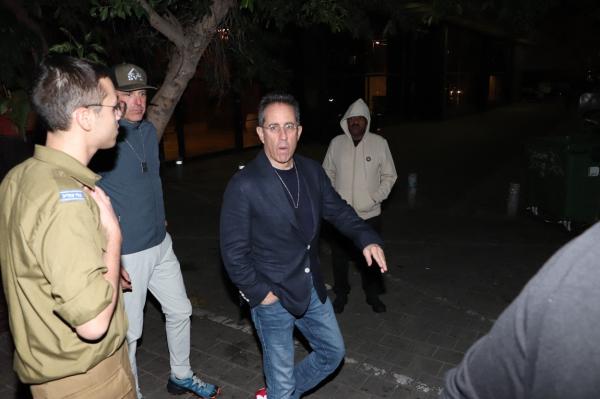 Jerry Seinfeld s-a întâlnit cu familiile prizonierilor din Gaza. Cum forţează Hamas mâna Israelului