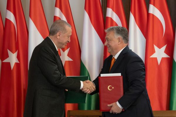Erdogan, primit cu fast la Budapesta. Ungurii și turcii vor fi "câștigători împreună în secolul al XXI-lea", anunță Viktor Orban